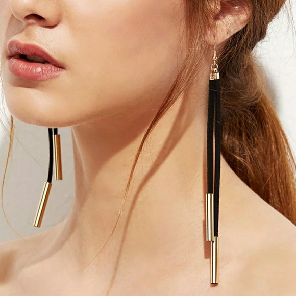 Boutique By The Bay Jewelry - Long Edgy Earrings Black/Goldtone
